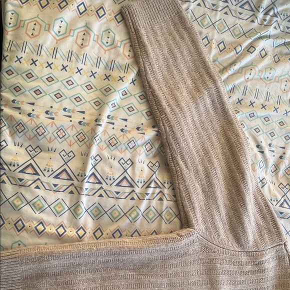 Zara Men's Tan Ribbed Sweater - Picture 6 of 8